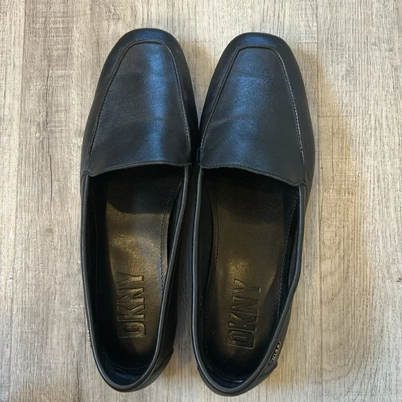 DKNY Laili Leather Flats with Silver Accent Heel Sz 7 - Picture 6 of 12